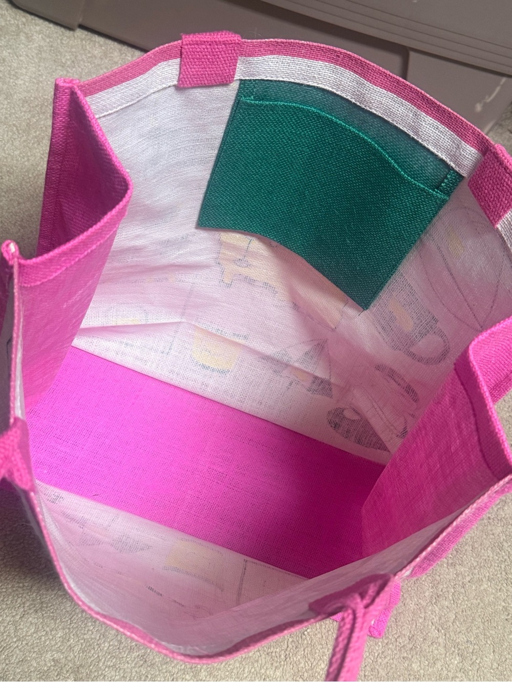 Masters 2026
Tournament Pink Trim Jute
Tote Bag - Yellow & Green
Graphics - Picture 6 of 6